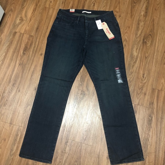 NWT- 314 Levis PLUS  SHAPING PLUS JEANS - Picture 5 of 15